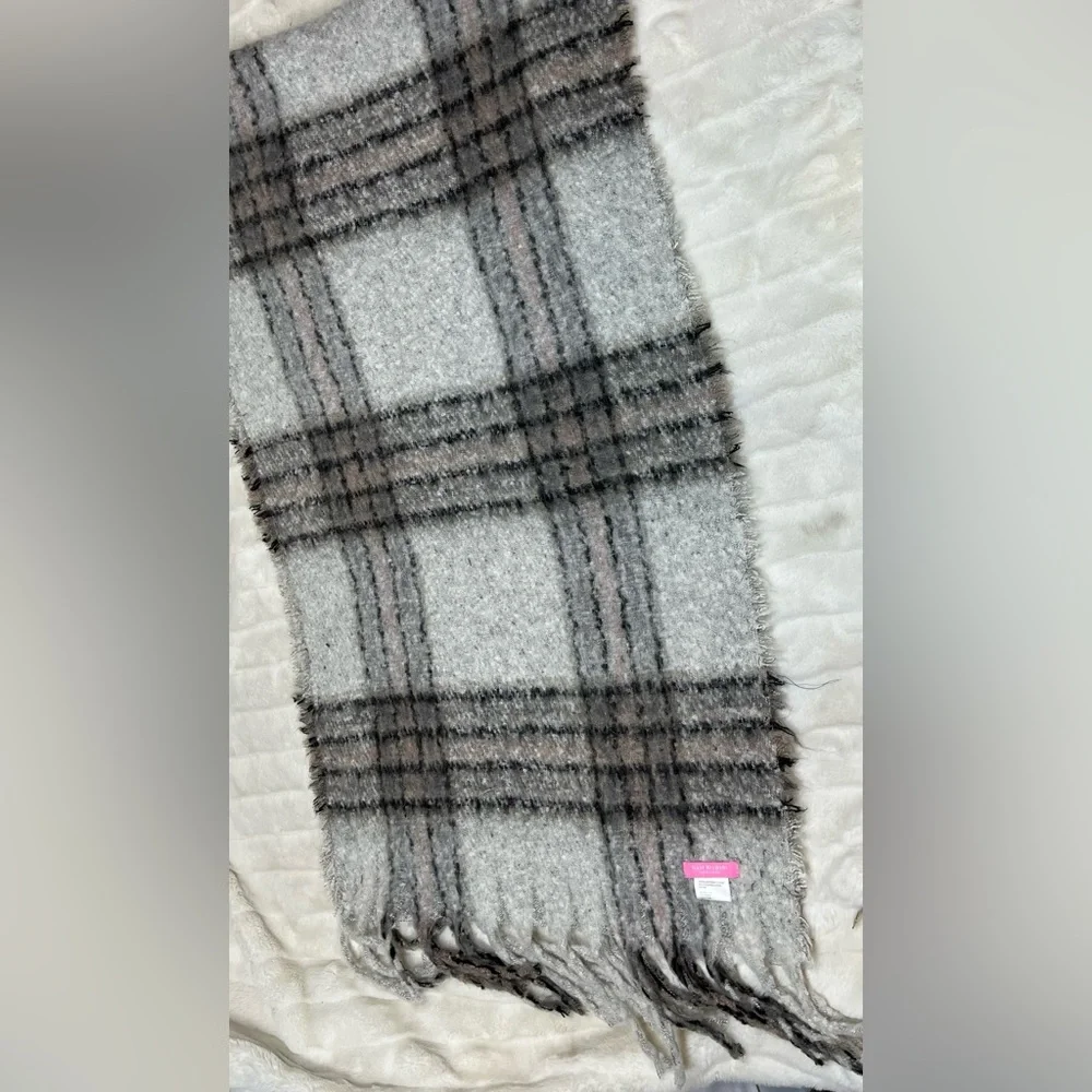 Preppy Grey Black Soft Plaid Fall Winter Outdoor Travel Tassel Long Scarf City
